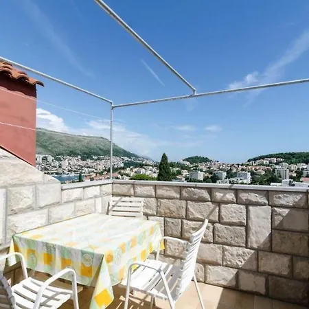Misita - One Bedroom With Balcony And City View Apartman